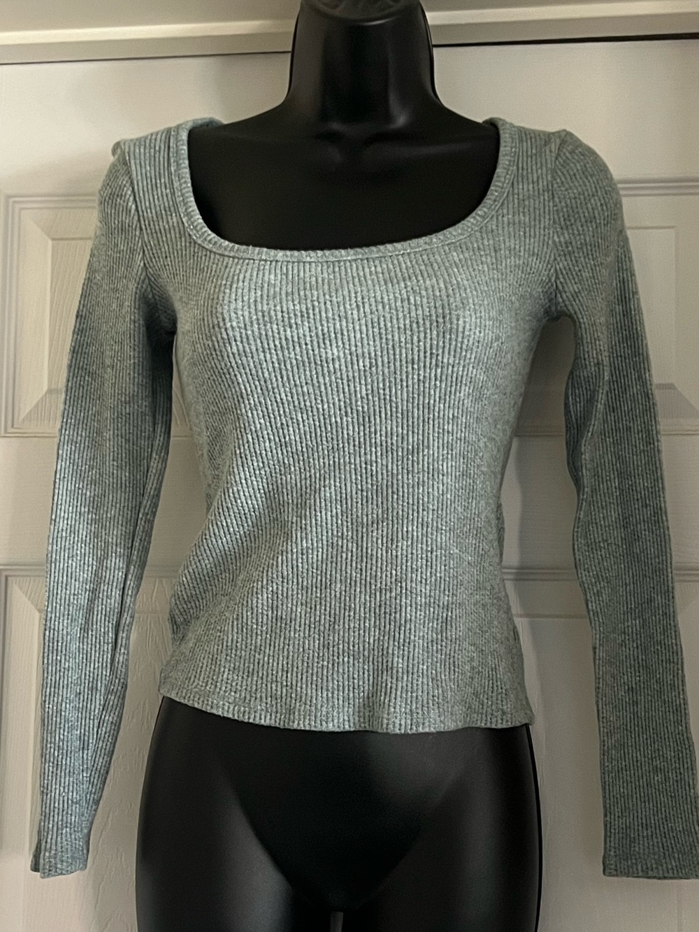 Ribbed Scoop Neck Long Sleeve Top - Sage Green